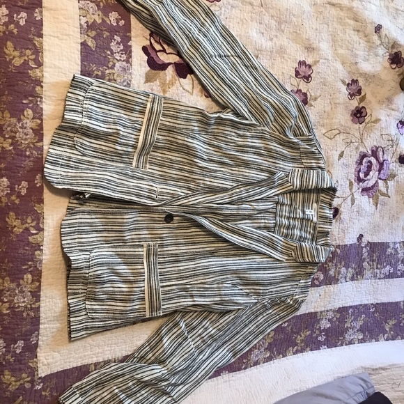 Linen blazer super cute!! - Picture 1 of 1